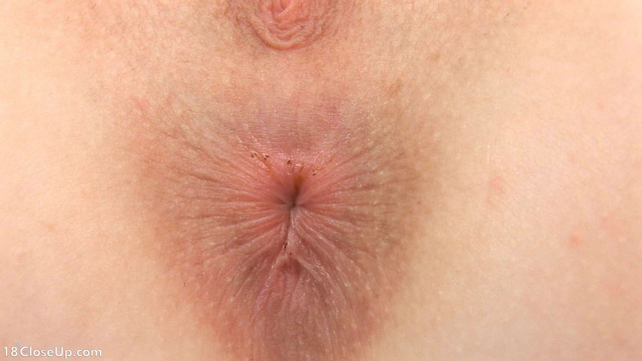 Extreme close up anal cum